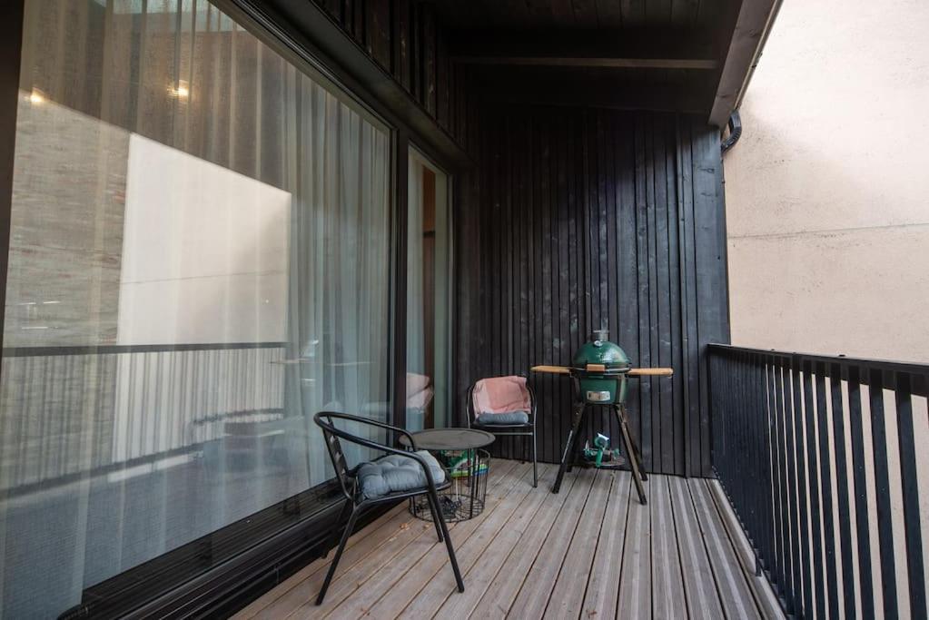 3 Storey Apartment With A Character And A Terrace Riga Extérieur photo